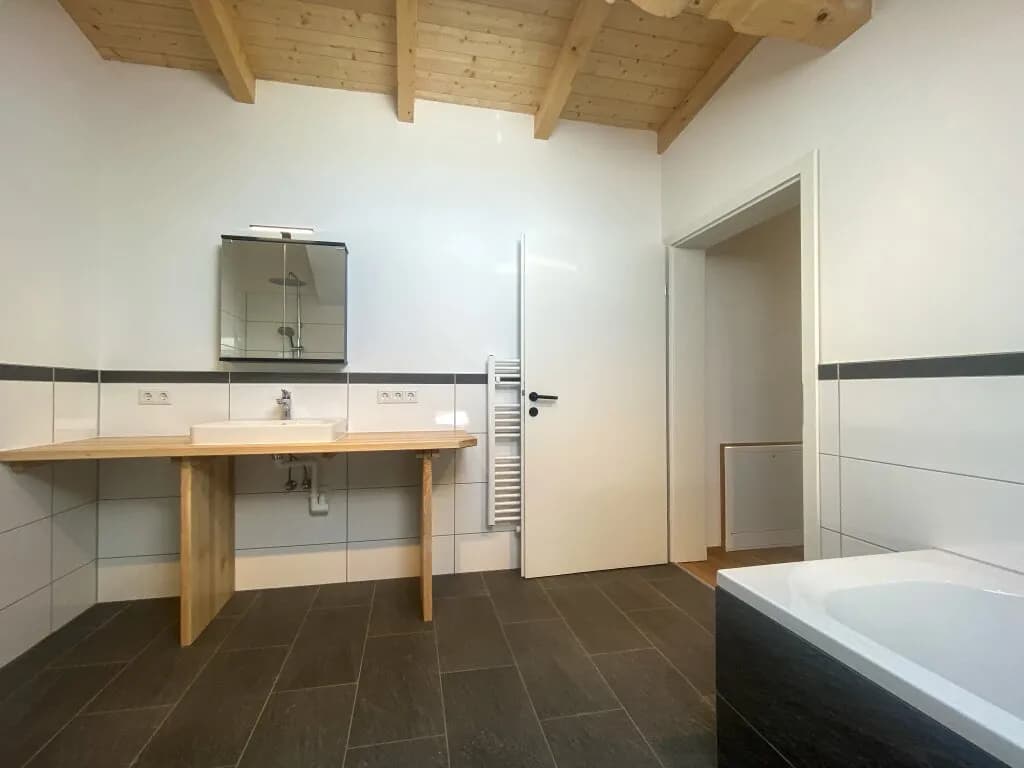 3-Zimmer-Wohnung mieten in Hallein – 106,73 m², € 1.585 – Bild 8 von 11