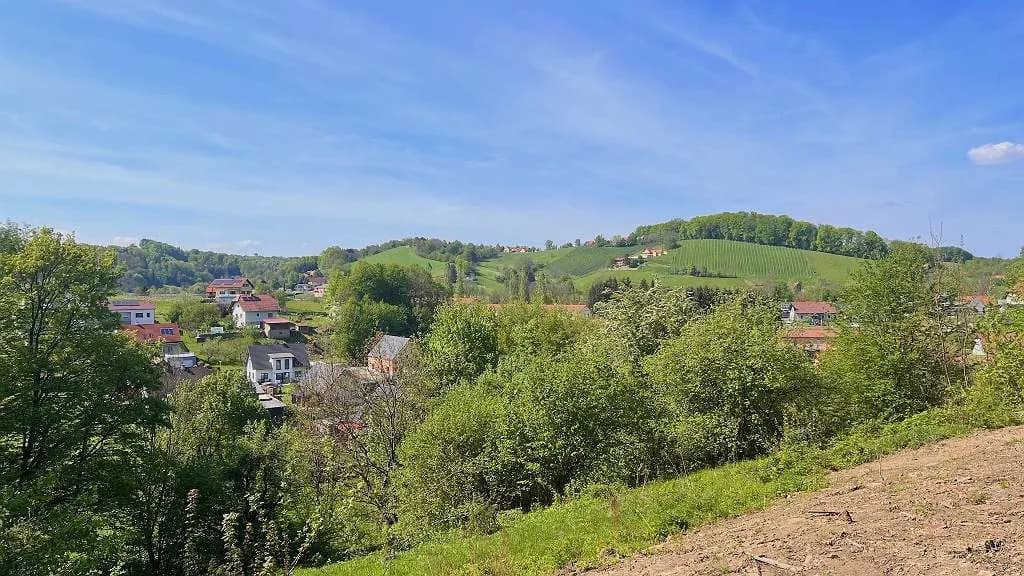 Grundstück kaufen in Leibnitz – 1 983 m², € 239.000 – Bild 2 von 3