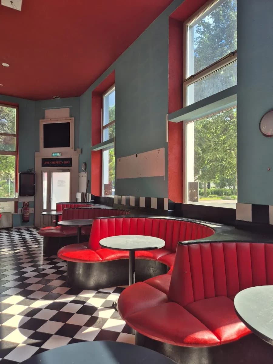 Gewerbeimmobilie mieten in Wien – 100 m², € 1.500 – Bild 12 von 23