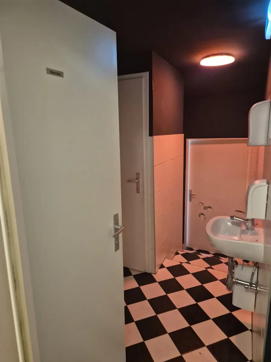 Gewerbeimmobilie mieten in Wien – 100 m², € 1.500 – Bild 22 von 23