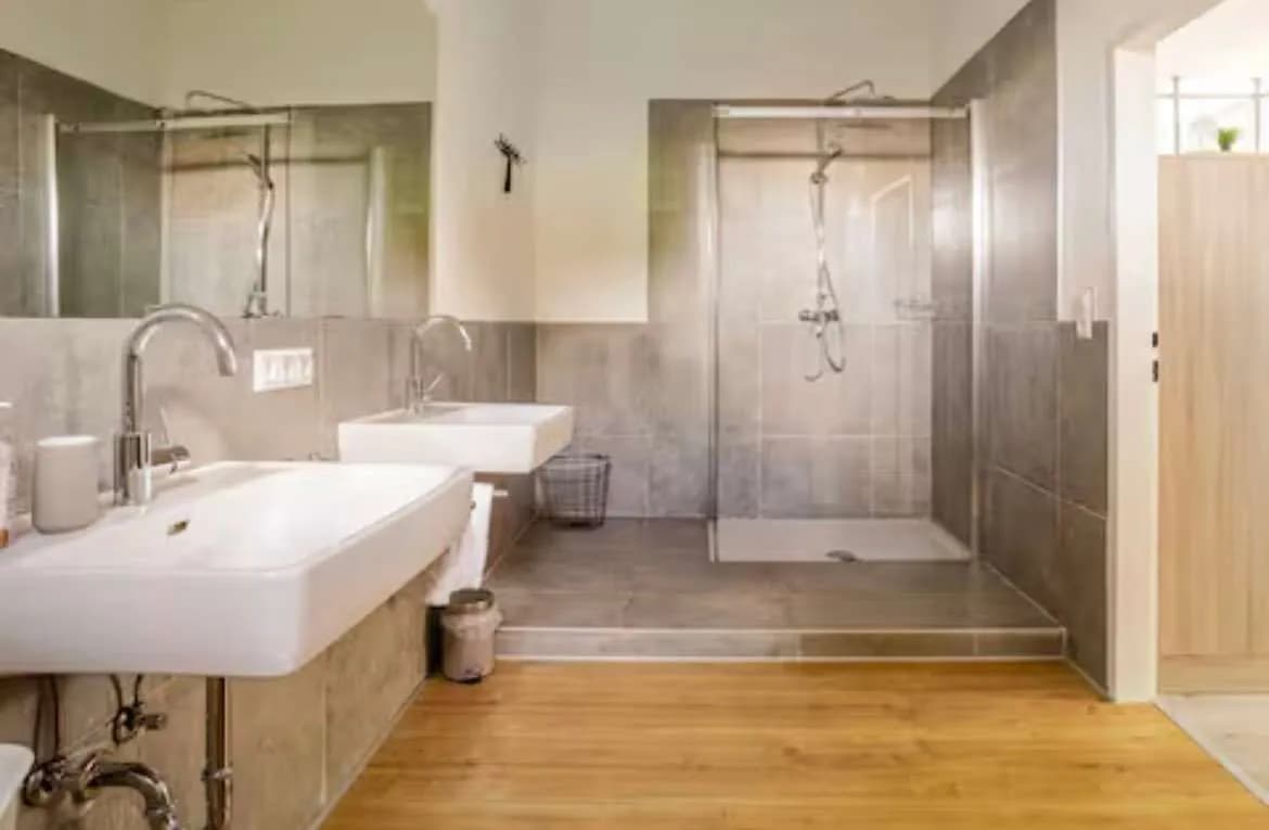 4-Zimmer-Wohnung mieten in Wien – 120 m², € 2.120 – Bild 18 von 37