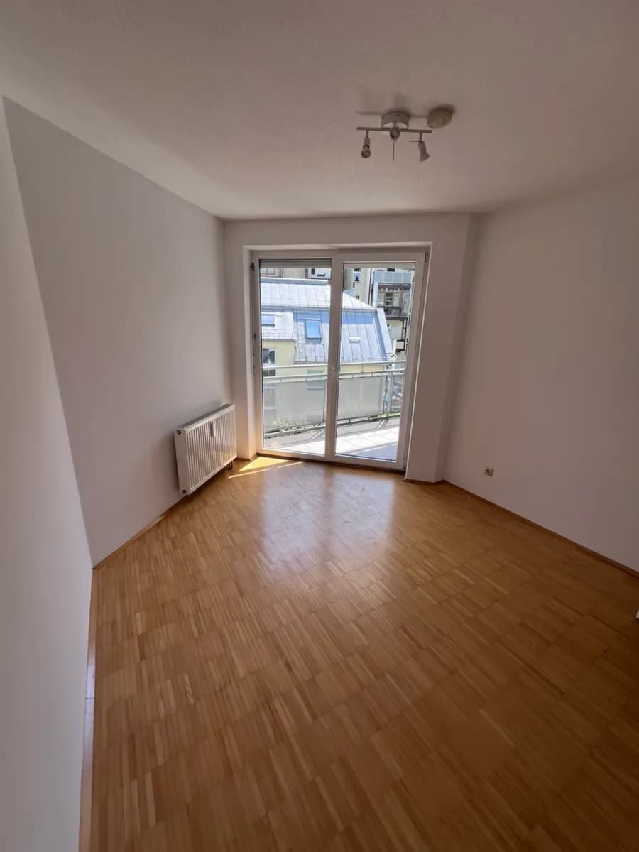 4-Zimmer-Wohnung mieten in Innsbruck – 106 m², € 2.101 – Bild 3 von 12