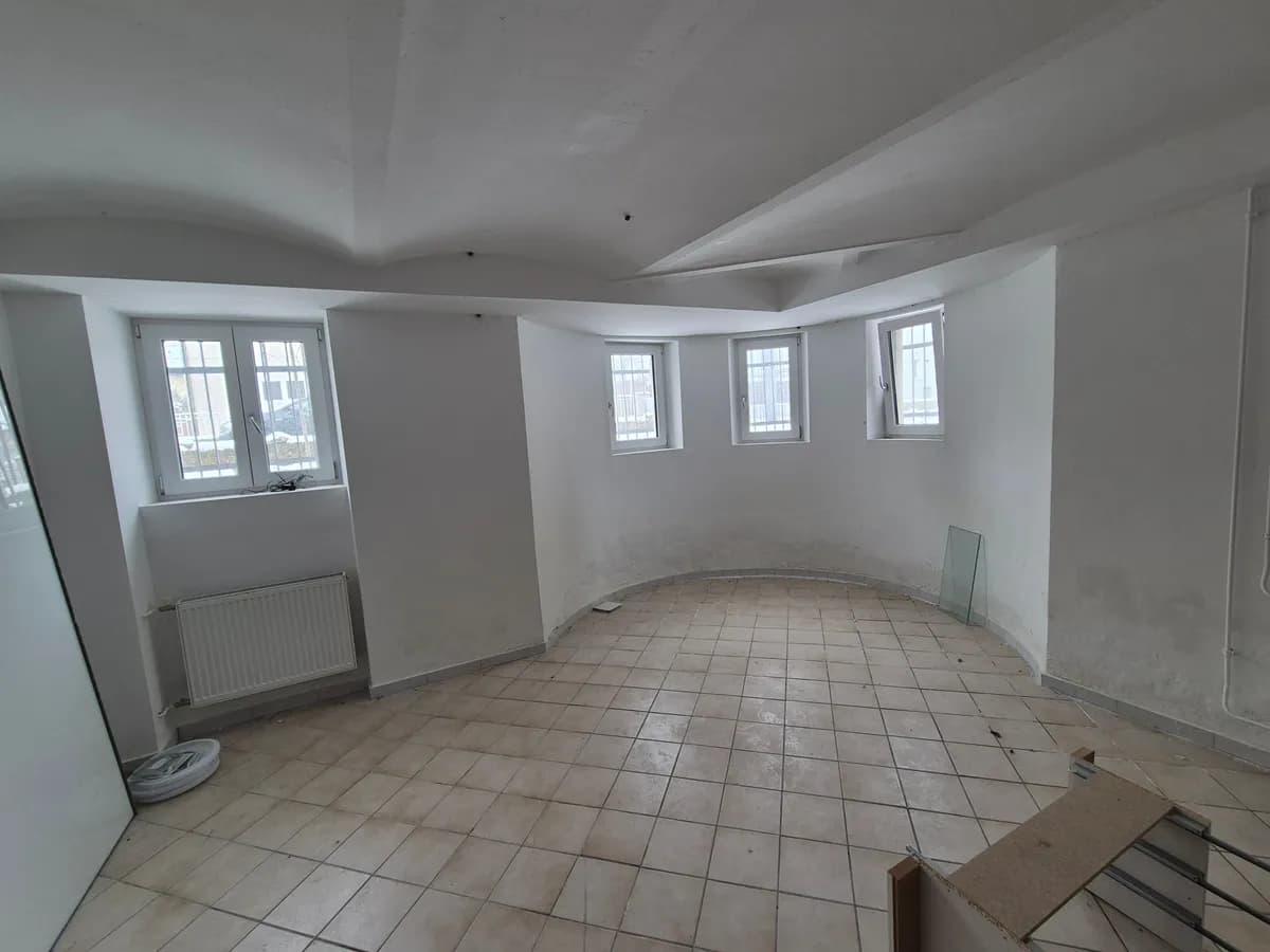 Gewerbeimmobilie kaufen in Gänserndorf – 220 m², € 449.000 – Bild 8 von 11