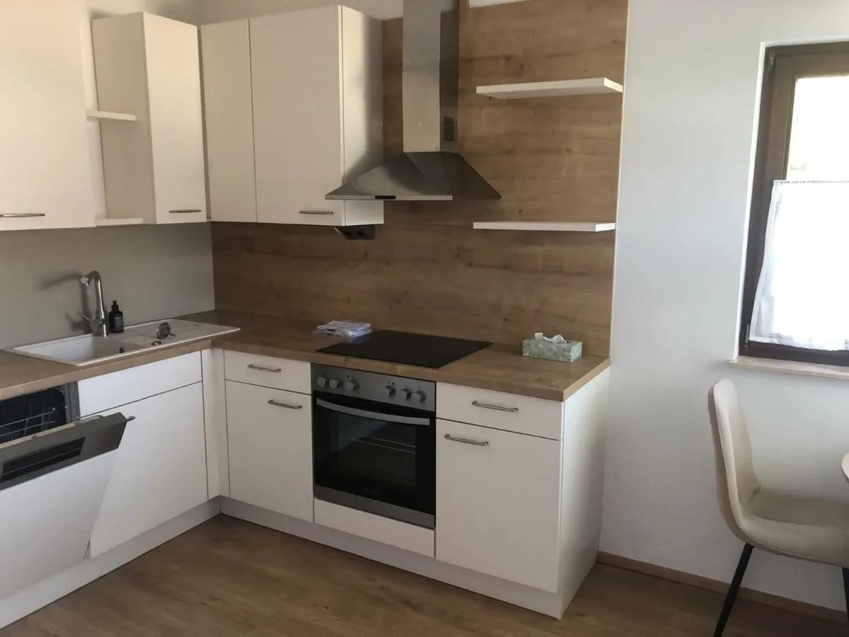 5-Zimmer-Haus mieten in Baden – 90 m², € 1.500 – Bild 22 von 23