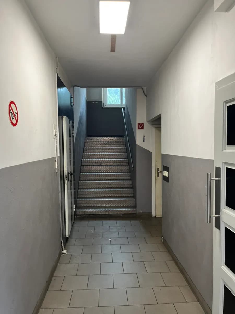 Gewerbeimmobilie mieten in Bruck-Mürzzuschlag – 792 m², € 5 – Bild 3 von 15