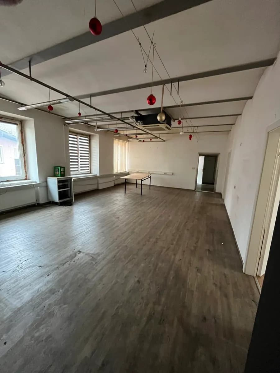 Gewerbeimmobilie mieten in Bruck-Mürzzuschlag – 792 m², € 5 – Bild 4 von 15