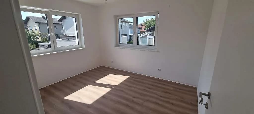 5-Zimmer-Haus mieten in Perg – 120 m², € 1.512 – Bild 13 von 17