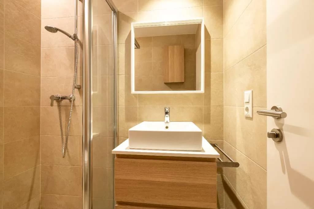 1-Zimmer-Wohnung mieten in Innsbruck – 29 m², € 1.000 – Bild 16 von 20