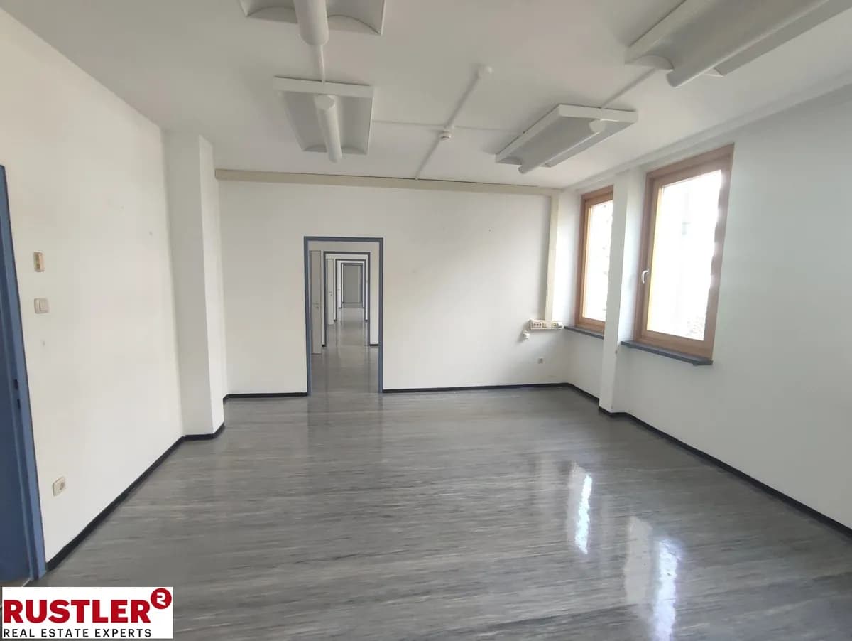 9-Zimmer-Gewerbeimmobilie mieten in Linz – 159 m², € 2.319 – Bild 4 von 8