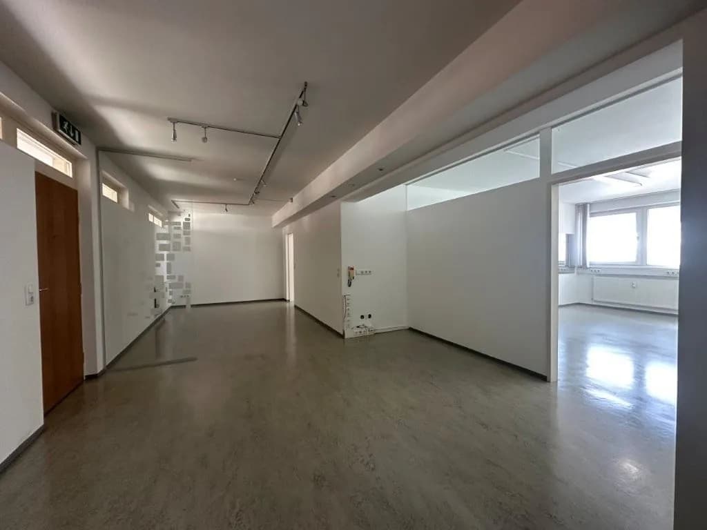 Gewerbeimmobilie kaufen in Lienz – € 310.000