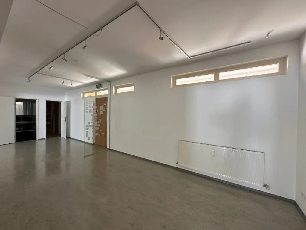 Gewerbeimmobilie kaufen in Lienz – € 310.000 – Bild 3 von 14