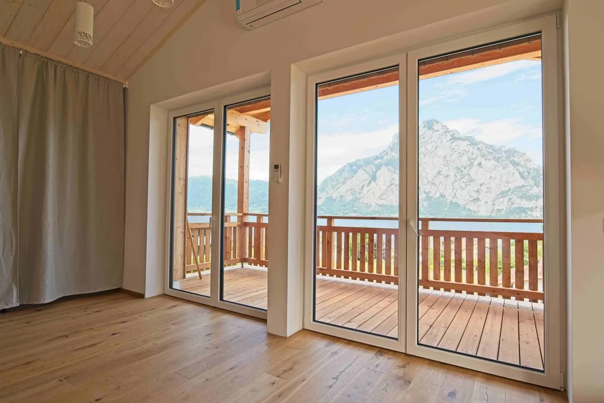 2-Zimmer-Wohnung mieten in Gmunden – 90 m², € 1.900 – Bild 4 von 13