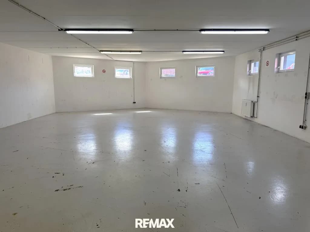 Gewerbeimmobilie mieten in Wolfsberg – 98 m², € 936