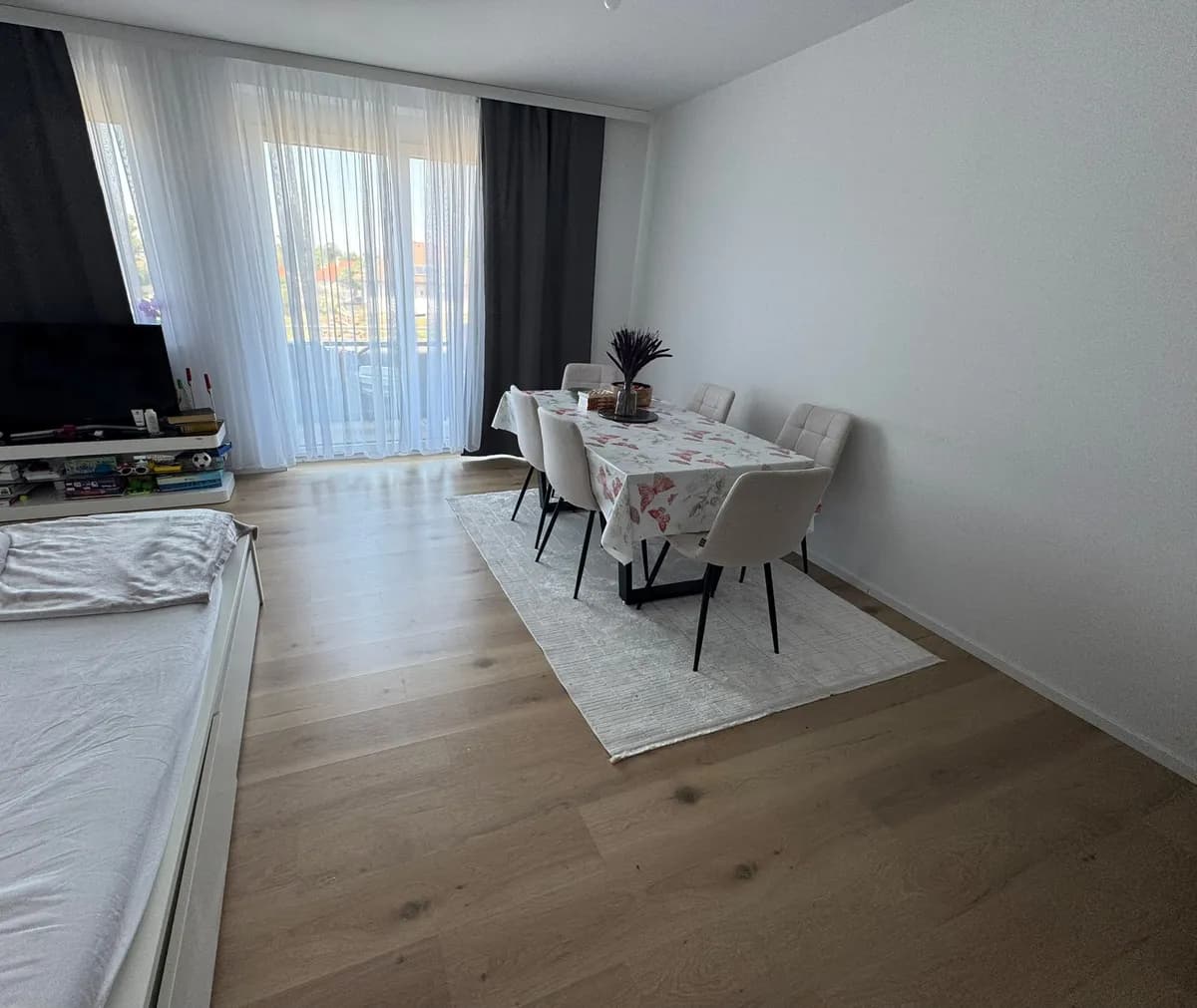 3-Zimmer-Wohnung mieten in Neunkirchen – 65 m², € 977 – Bild 2 von 9