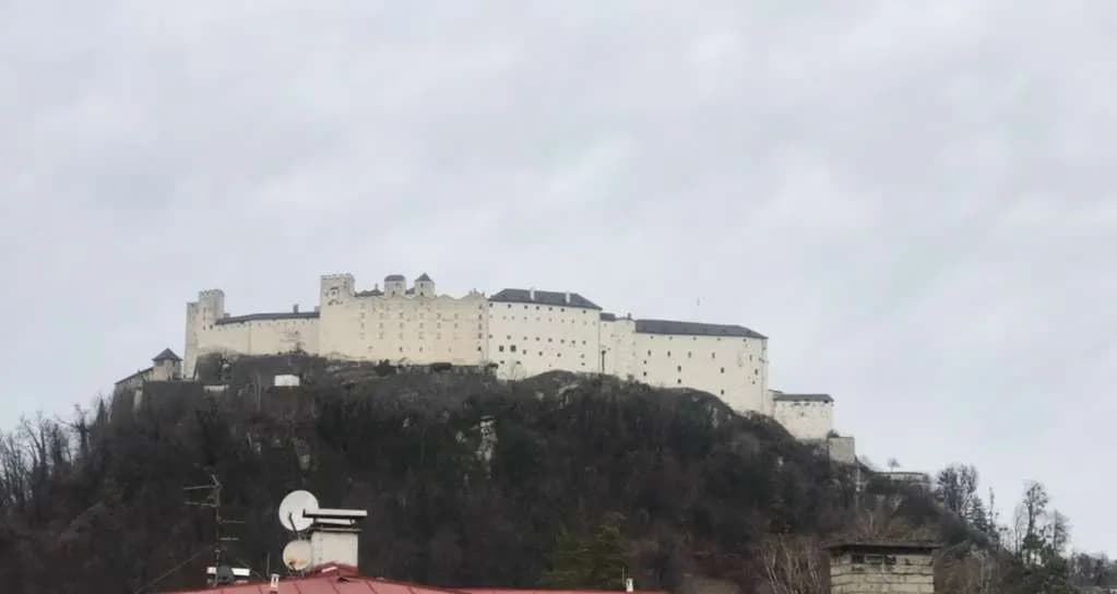 Gewerbeimmobilie kaufen in Salzburg Stadt – 150 m², € 1.250.000