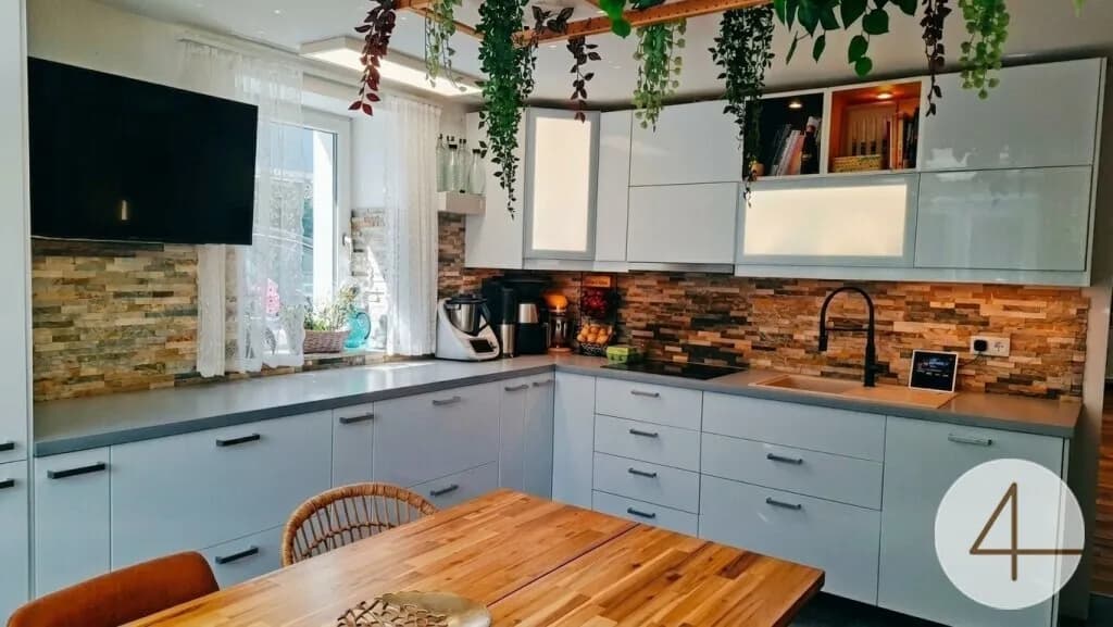 Haus kaufen in Grieskirchen – 300 m², € 570.000 – Bild 2 von 16
