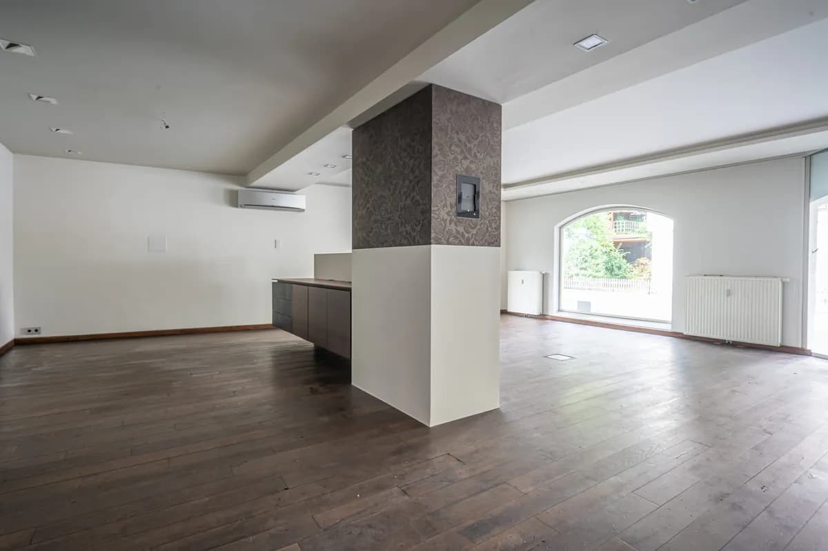 Gewerbeimmobilie mieten in Kitzbühel – 120 m², € 1.990