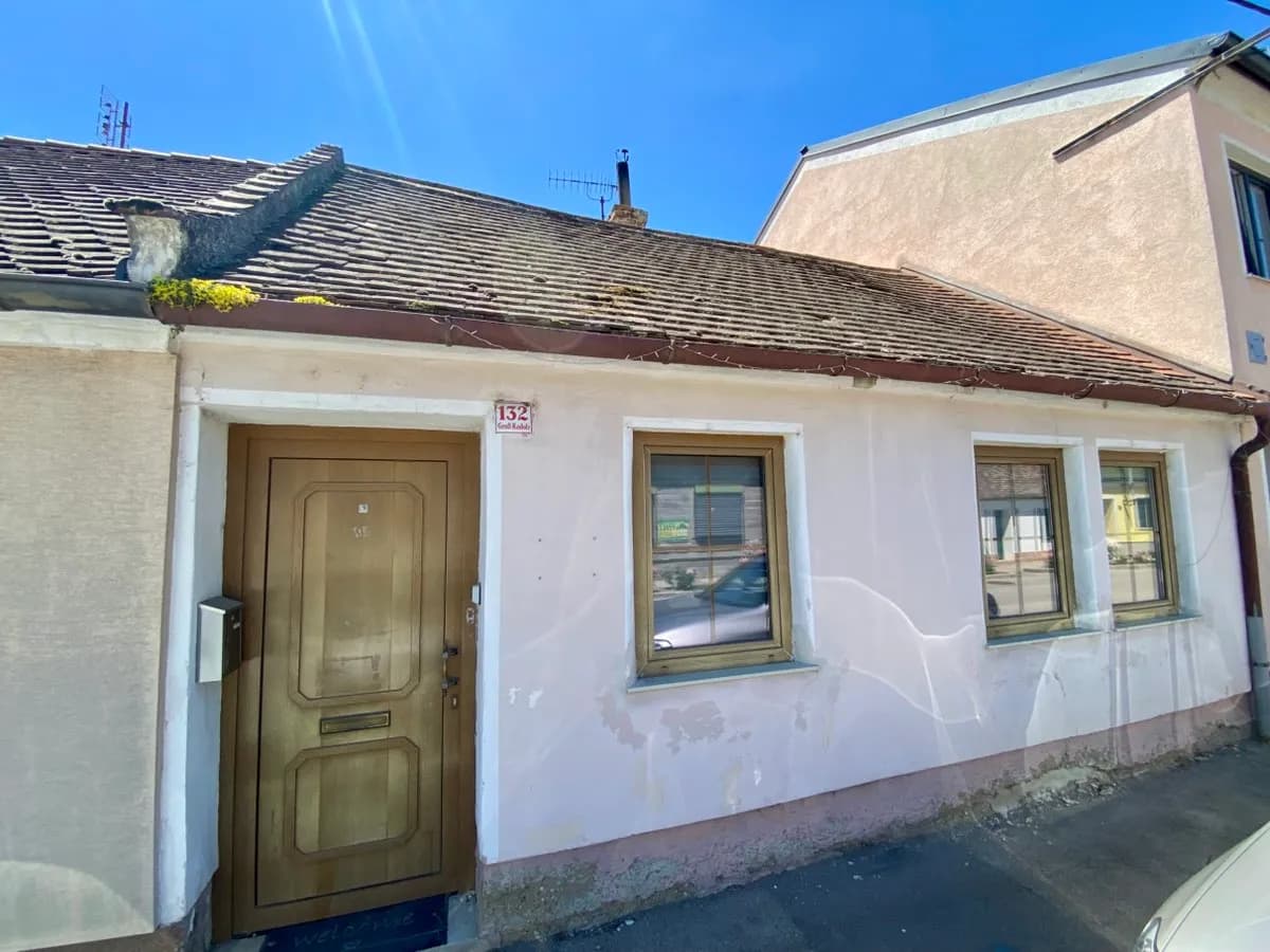 4-Zimmer-Haus kaufen in Hollabrunn – 100 m², € 90.000