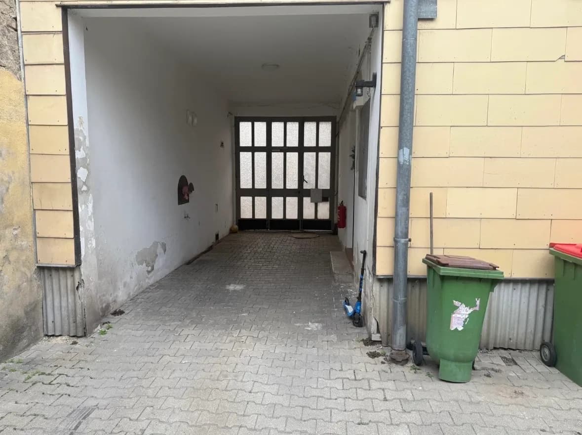 6-Zimmer-Gewerbeimmobilie mieten in Gänserndorf – 63 m², € 1.241 – Bild 6 von 7