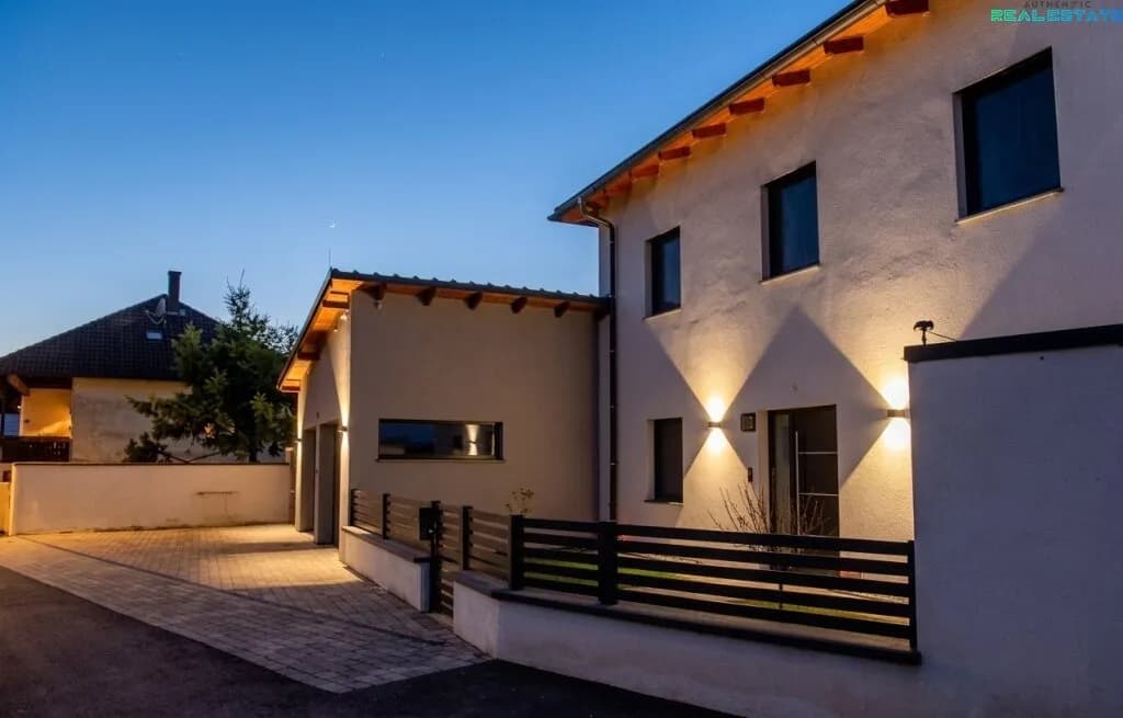 7-Zimmer-Gewerbeimmobilie kaufen in Hollabrunn – 280 m², € 950.000