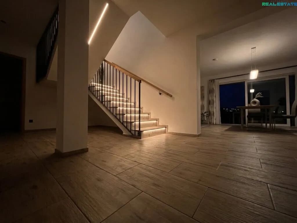 7-Zimmer-Gewerbeimmobilie kaufen in Hollabrunn – 280 m², € 950.000 – Bild 5 von 26