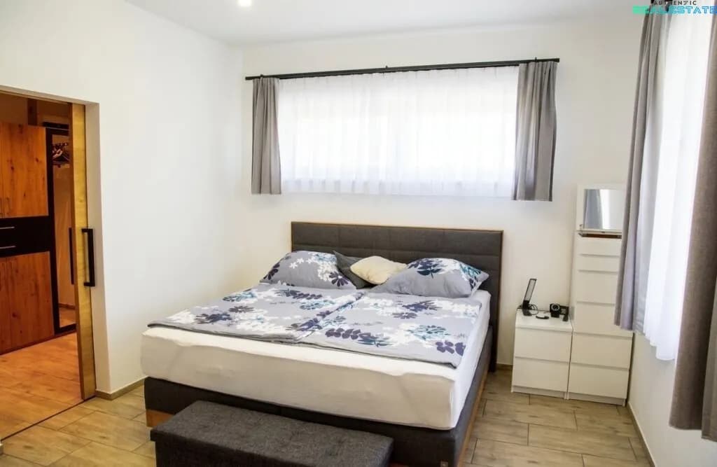 7-Zimmer-Gewerbeimmobilie kaufen in Hollabrunn – 280 m², € 950.000 – Bild 19 von 26