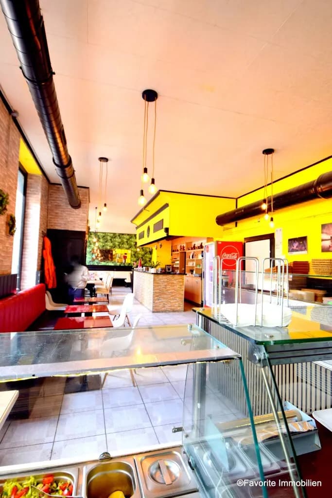 Gewerbeimmobilie mieten in Baden – 160 m², € 2.165