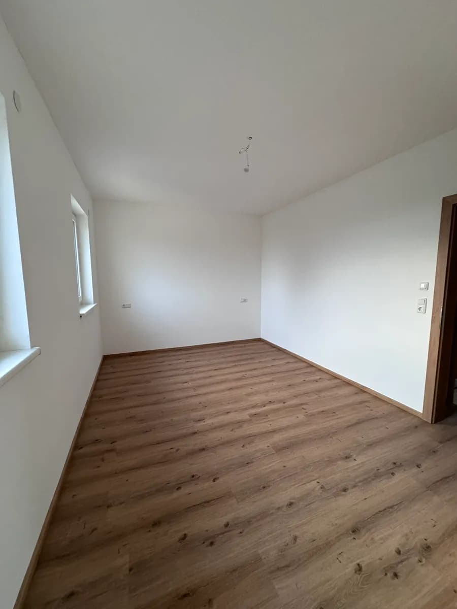 Wohnung mieten in Wels-Land – 48 m², € 705 – Bild 3 von 3