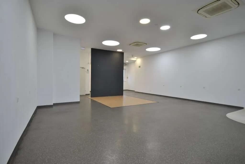 Gewerbeimmobilie mieten in Neunkirchen – 95 m², € 1.333 – Bild 4 von 7