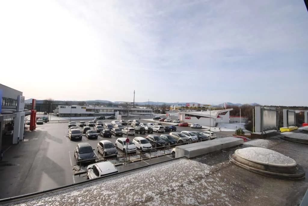 Gewerbeimmobilie mieten in Neunkirchen – 95 m², € 1.333 – Bild 6 von 7