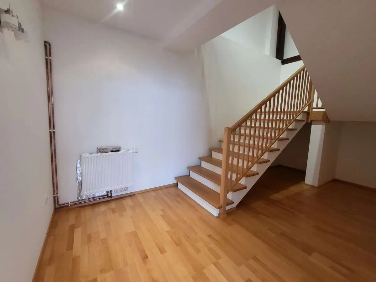 2-Zimmer-Gewerbeimmobilie mieten in Bruck an der Leitha – 102 m², € 990 – Bild 2 von 9