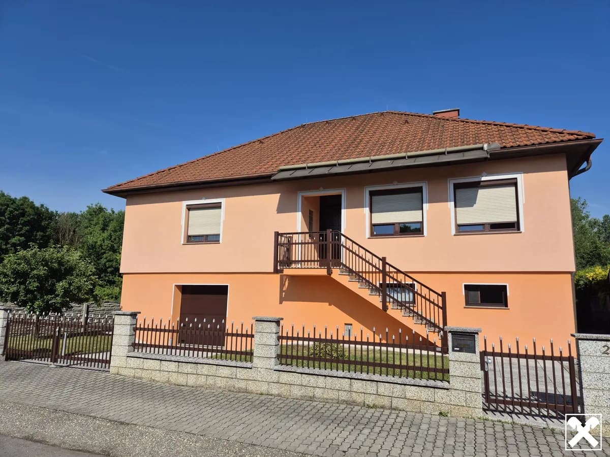 6-Zimmer-Haus kaufen in Hollabrunn – 123 m², € 349.000 – Bild 2 von 17