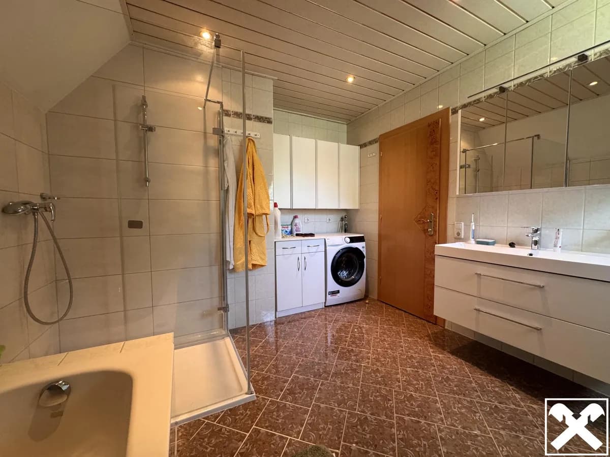 9-Zimmer-Haus kaufen in Feldkirchen – 210 m², € 619.000 – Bild 11 von 18