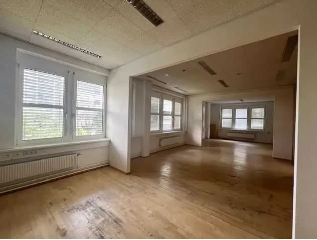 Gewerbeimmobilie mieten in Wien – 219 m², € 10 – Bild 3 von 19