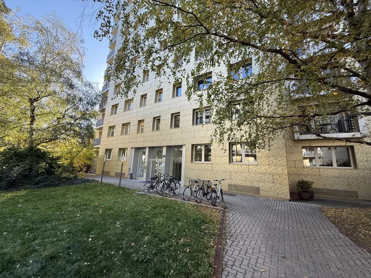 Gewerbeimmobilie mieten in Wien – 122 m², € 16 – Bild 1 von 12