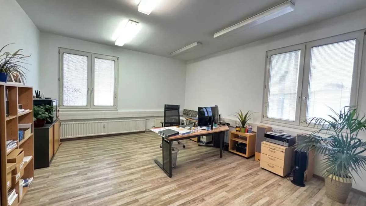Gewerbeimmobilie mieten in Baden – 65 m², € 10 – Bild 9 von 16