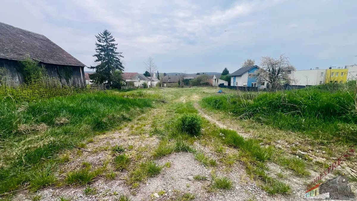 Grundstück kaufen in Korneuburg – 1 800 m², € 1.080.000