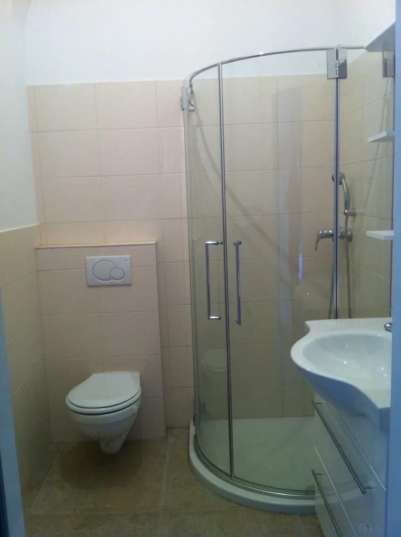 2-Zimmer-Gewerbeimmobilie mieten in Graz – 32 m², € 464 – Bild 8 von 9