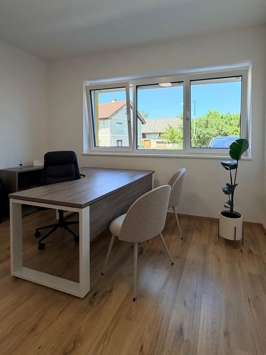 8-Zimmer-Gewerbeimmobilie mieten in Amstetten – 360 m², € 2.100 – Bild 3 von 22