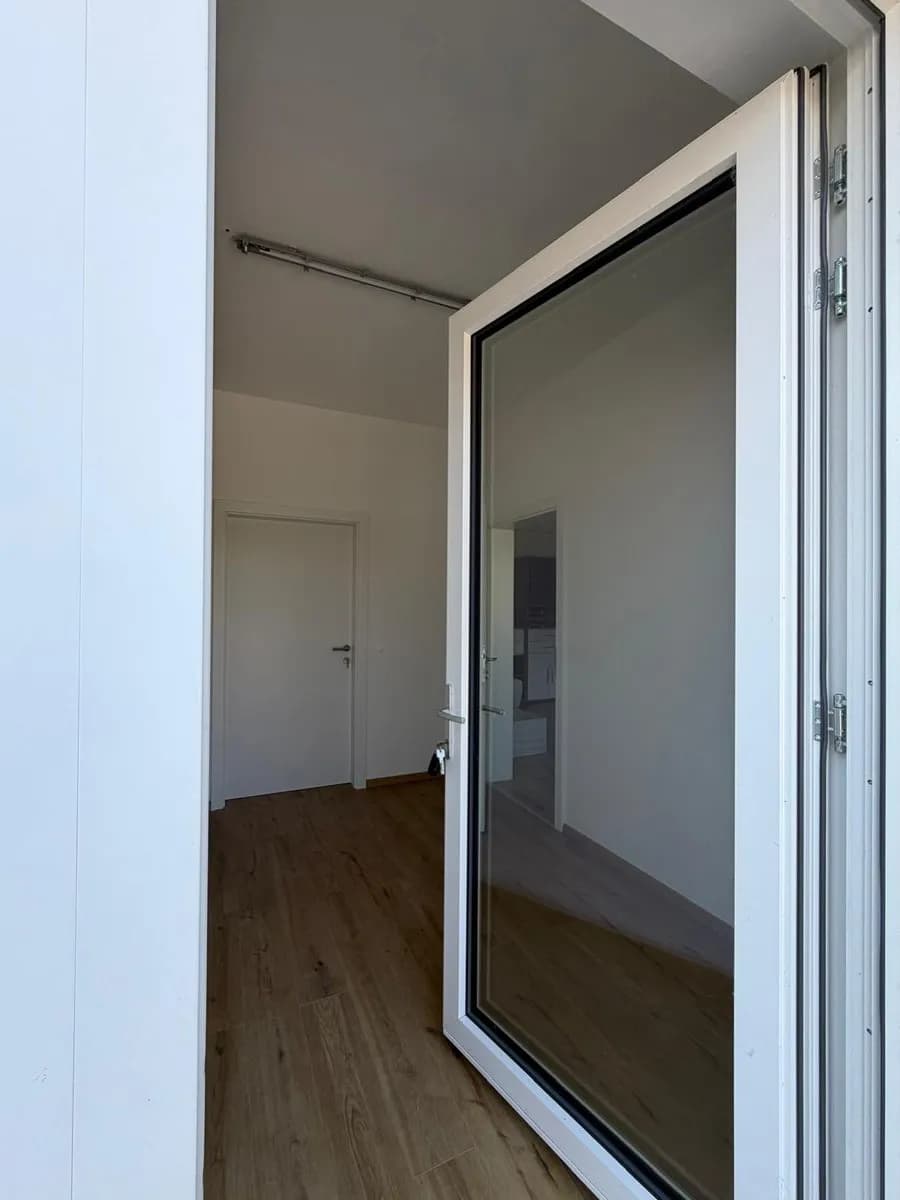 8-Zimmer-Gewerbeimmobilie mieten in Amstetten – 360 m², € 2.100 – Bild 9 von 22
