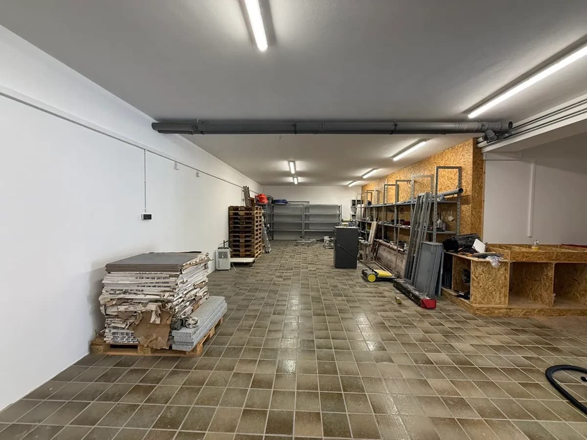 8-Zimmer-Gewerbeimmobilie mieten in Amstetten – 360 m², € 2.100 – Bild 19 von 22