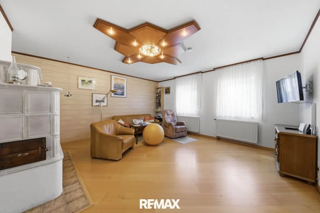 4-Zimmer-Haus kaufen in Hollabrunn – 177 m², € 299.000 – Bild 3 von 38
