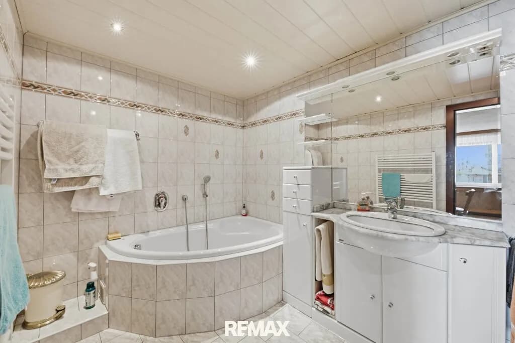 4-Zimmer-Haus kaufen in Hollabrunn – 177 m², € 299.000 – Bild 11 von 38