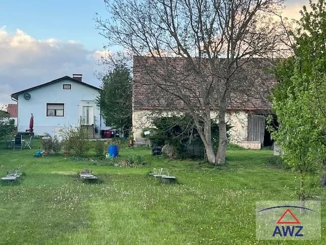 Haus kaufen in Horn – 1 000 m², € 250.000 – Bild 2 von 2