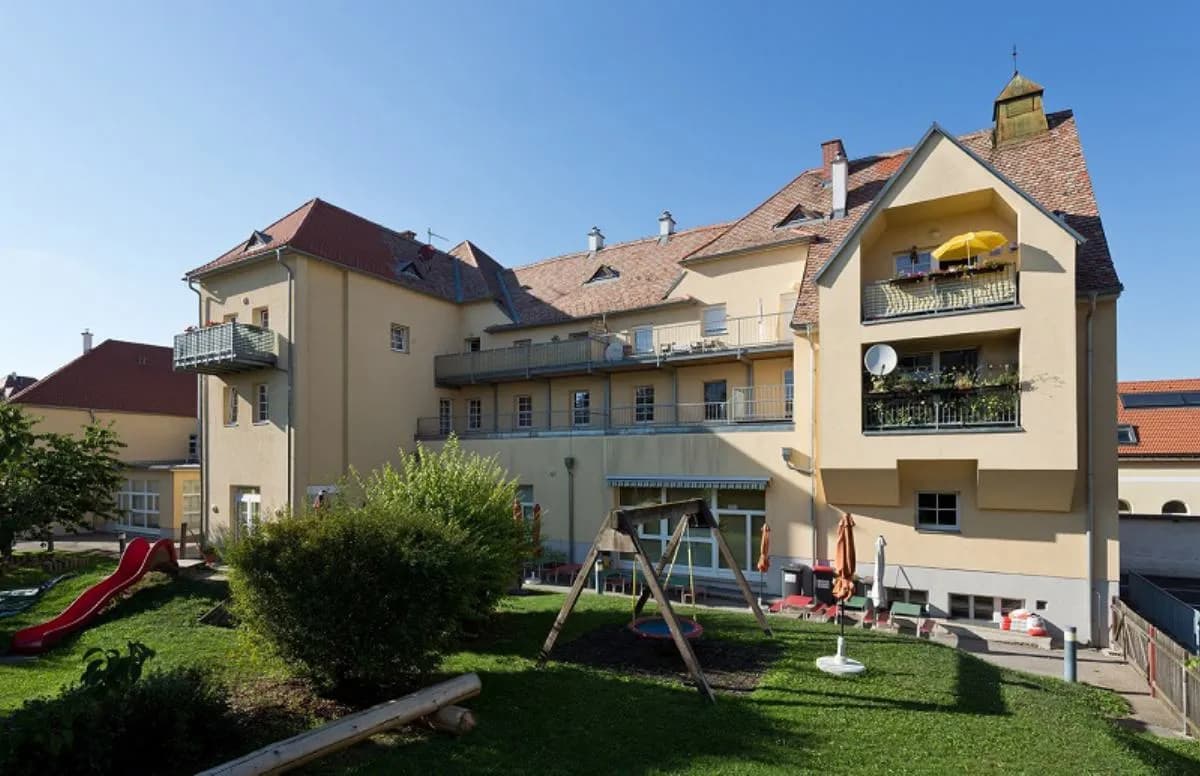 3-Zimmer-Wohnung mieten in Horn – 77,22 m², € 954