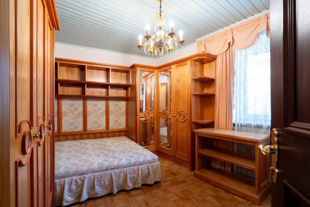 8-Zimmer-Immobilie mieten in Steyr – 350 m², € 2.548 – Bild 13 von 60