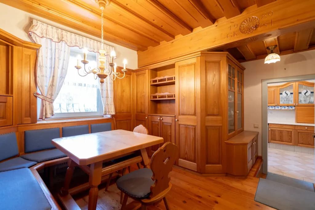 8-Zimmer-Immobilie mieten in Steyr – 350 m², € 2.548 – Bild 15 von 60