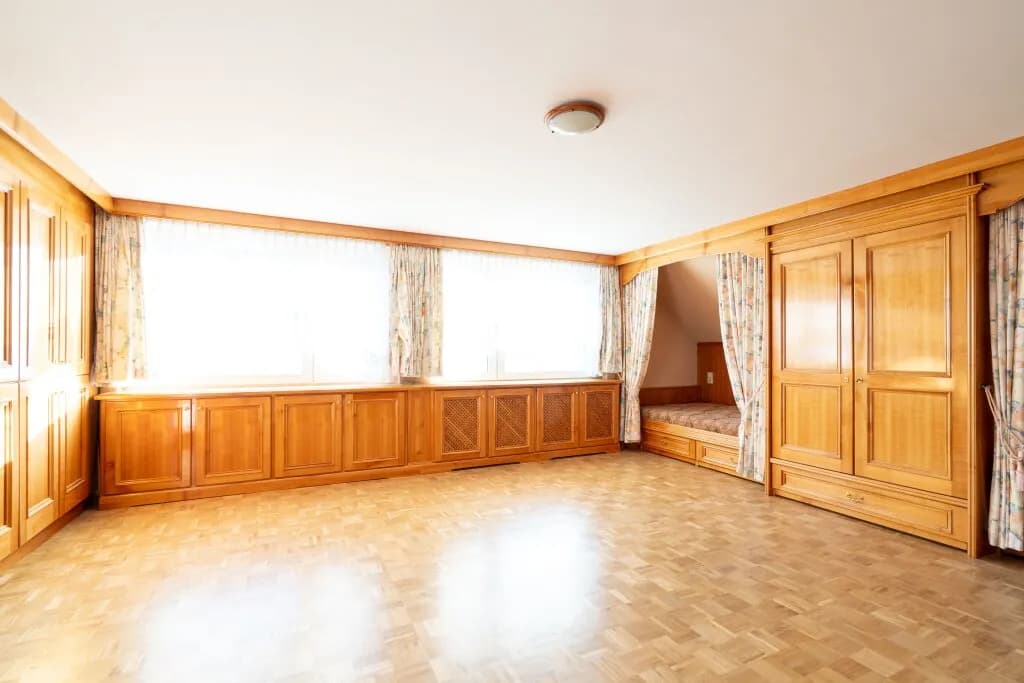 8-Zimmer-Immobilie mieten in Steyr – 350 m², € 2.548 – Bild 27 von 60