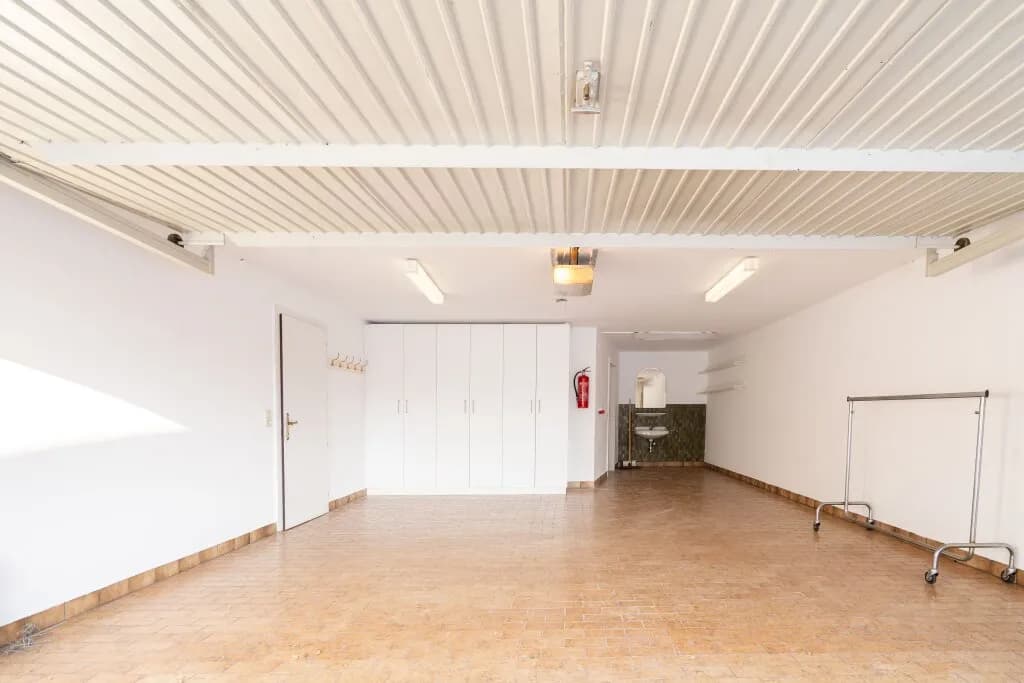 8-Zimmer-Immobilie mieten in Steyr – 350 m², € 2.548 – Bild 35 von 60