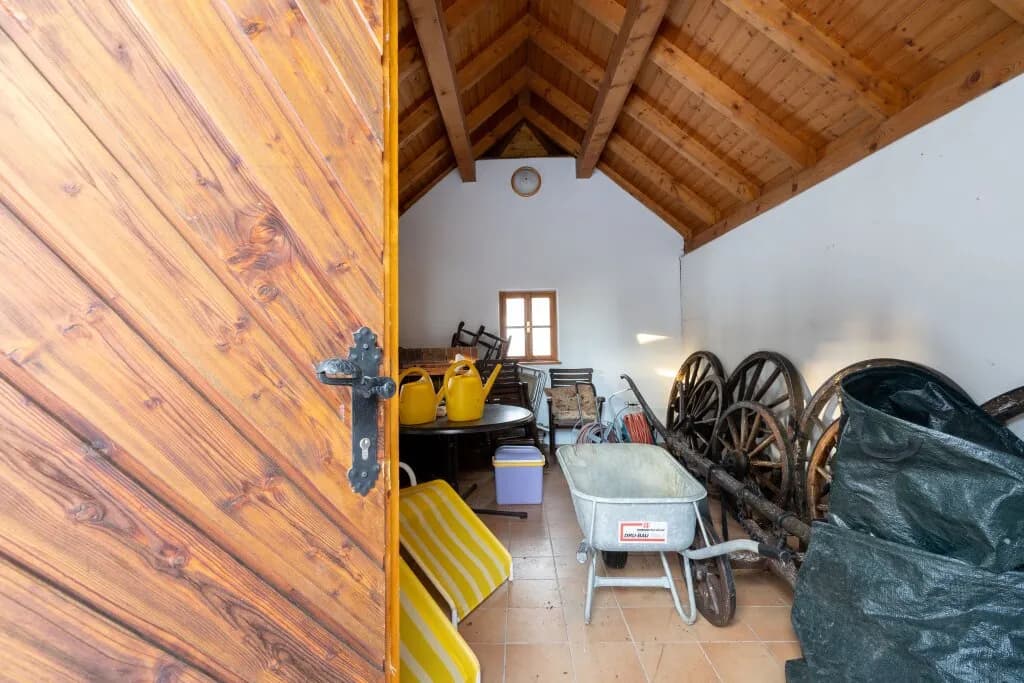 8-Zimmer-Immobilie mieten in Steyr – 350 m², € 2.548 – Bild 53 von 60